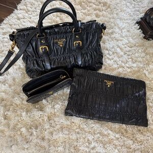 PRADE Black Napa Gaufre Argilla Bag SET